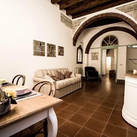 Innpisarentals 2 - Pisa Shabby Flat Buitenkant foto