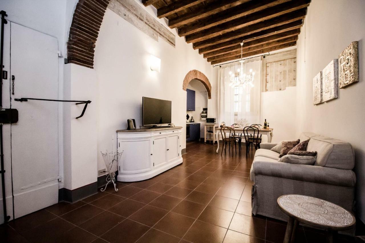 Innpisarentals 2 - Pisa Shabby Flat Buitenkant foto