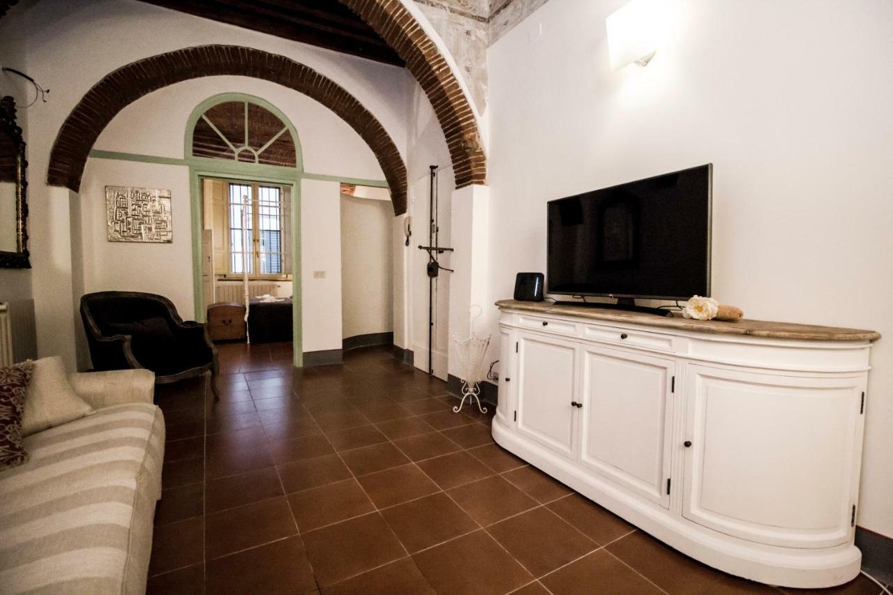 Innpisarentals 2 - Pisa Shabby Flat Buitenkant foto